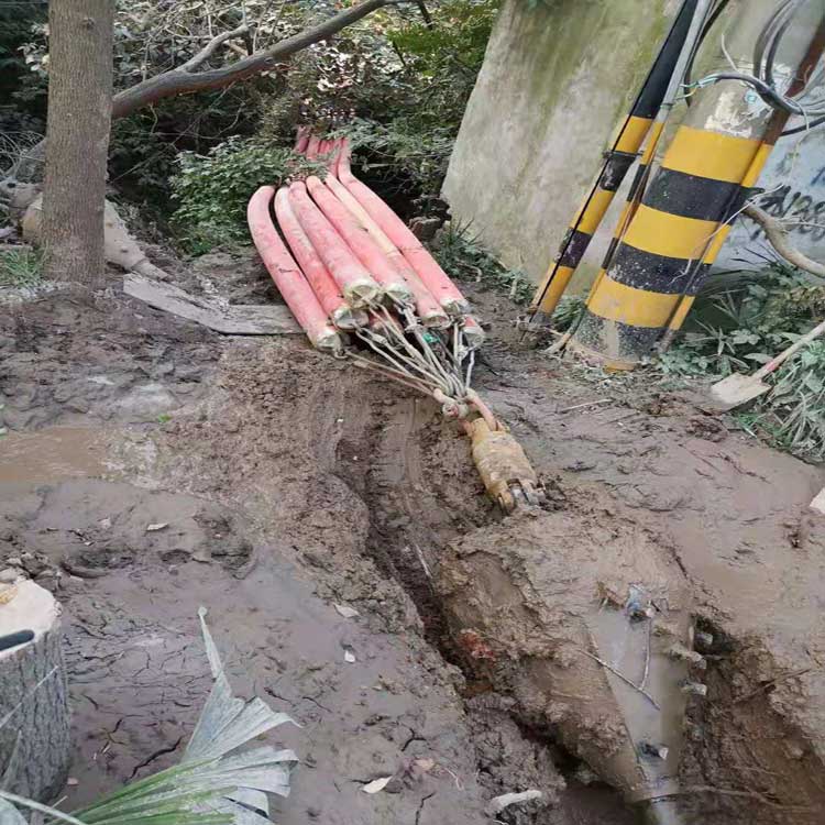 平凉挖金矿拖拉管